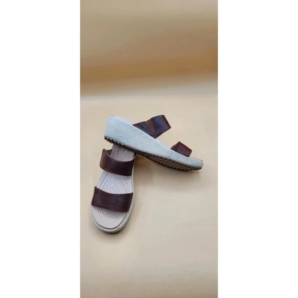 Crocs Womens 6M A-Leigh Brown Leather Tan Linen Wedge Heel Slide Sandals